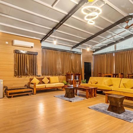 Treebo Purple Square Hotell Hyderabad Eksteriør bilde
